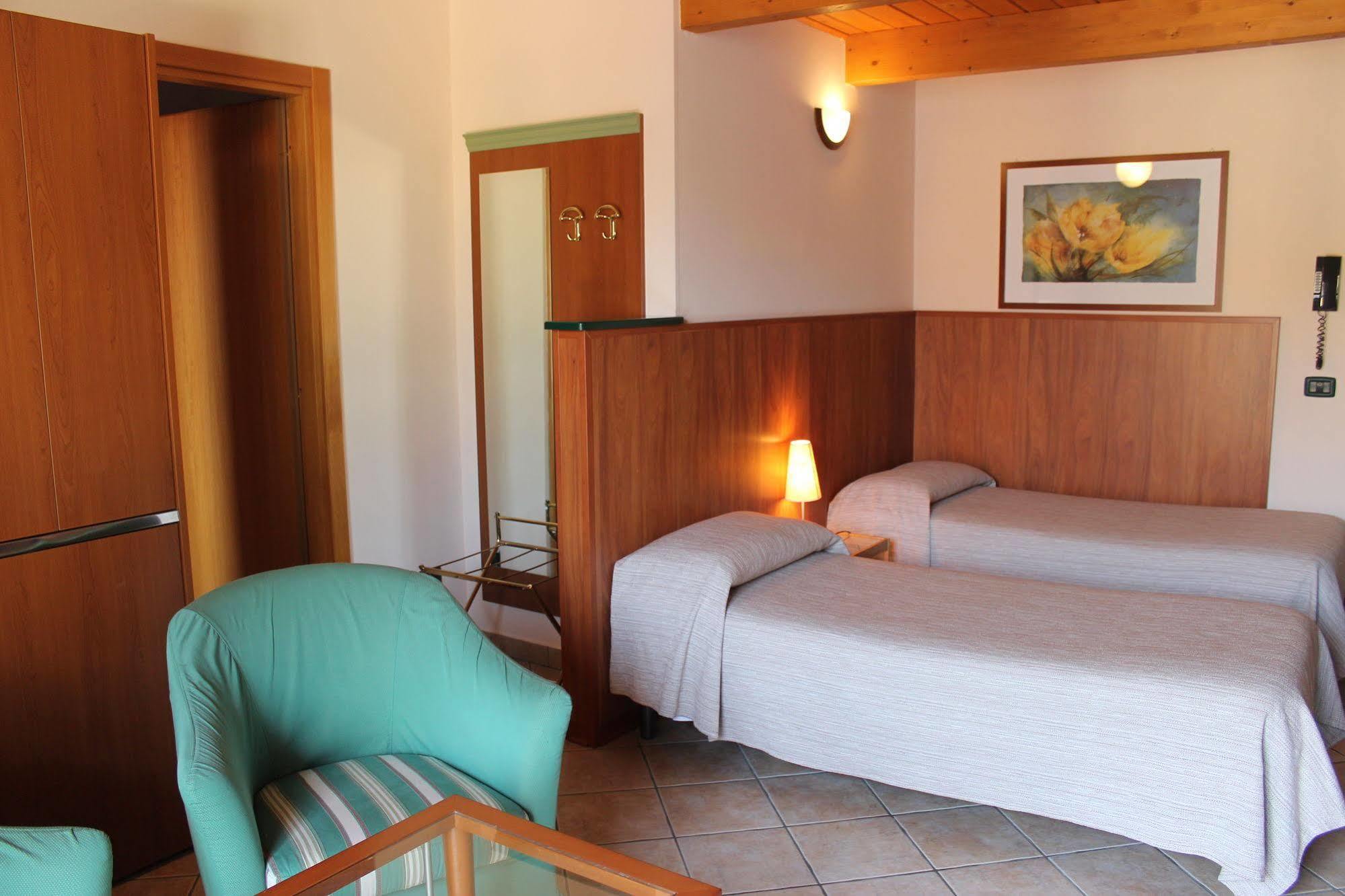 Villa Giglio Arsago Seprio Exterior foto